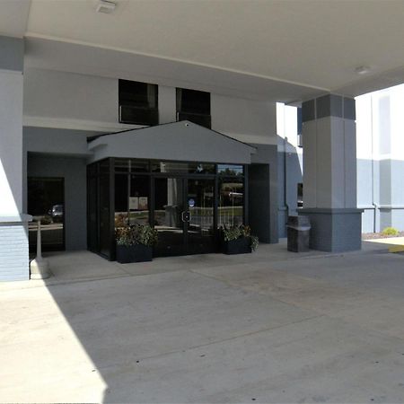 Super 8 By Wyndham Crossville Tn Buitenkant foto