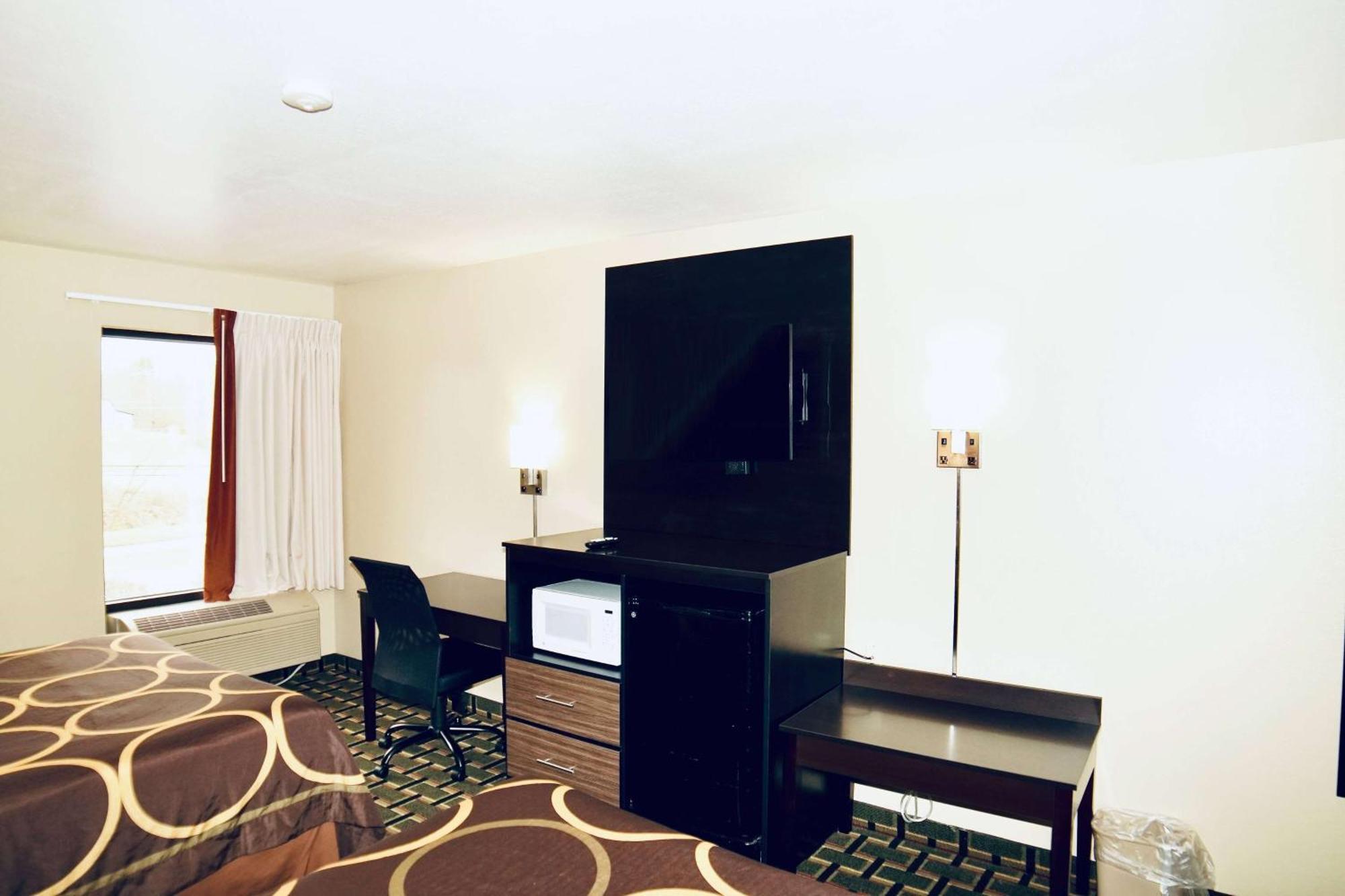 Super 8 By Wyndham Crossville Tn Buitenkant foto