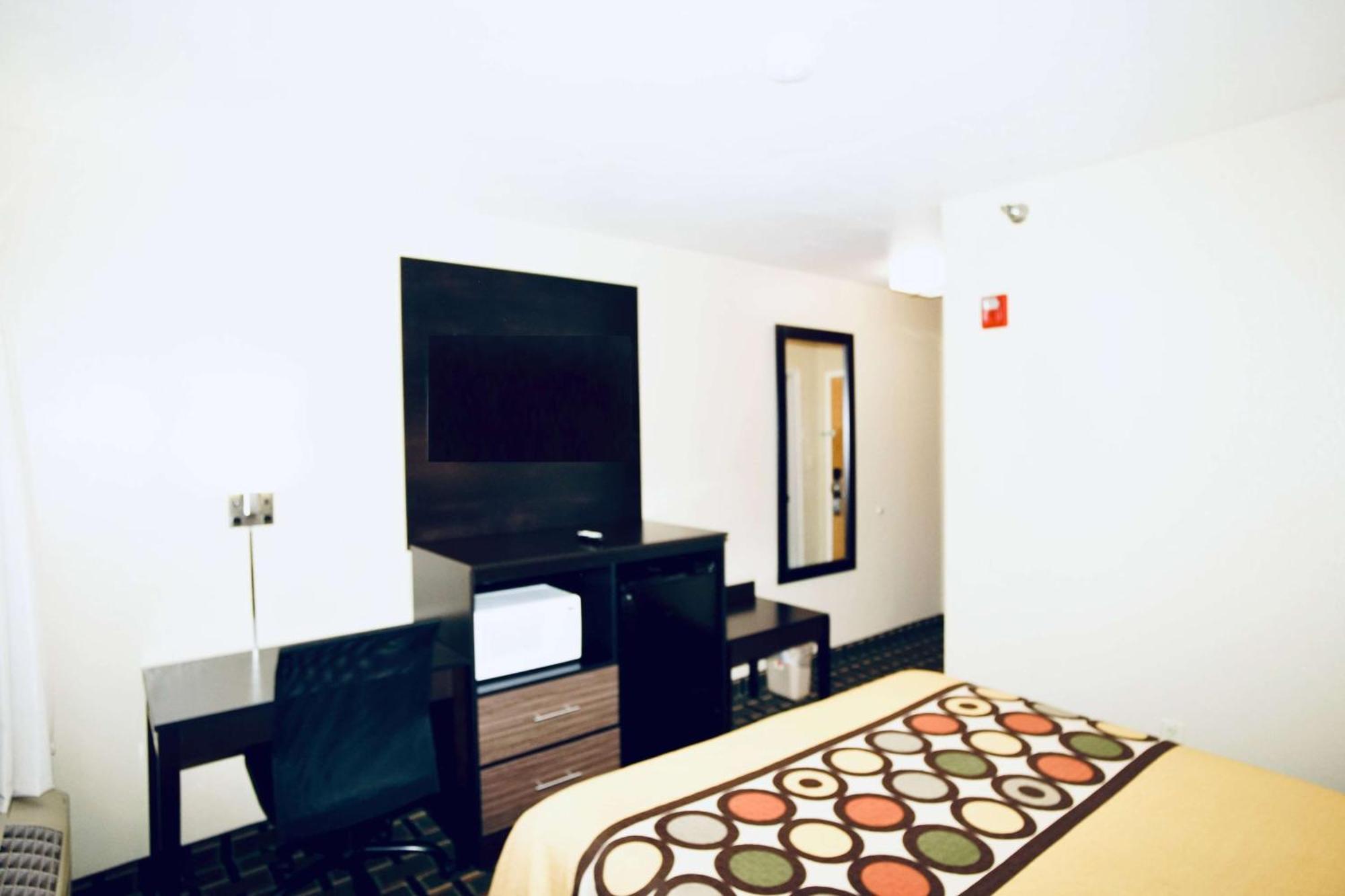 Super 8 By Wyndham Crossville Tn Buitenkant foto